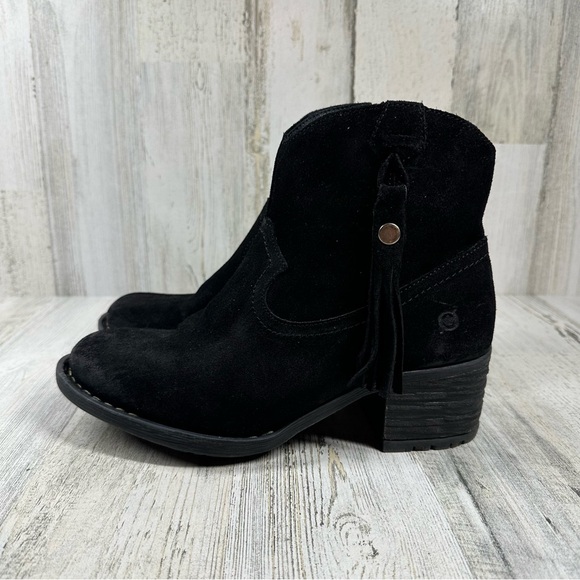 NEW Born Women's Alondra Comfort Western Booties #982 - Picture 2 of 13